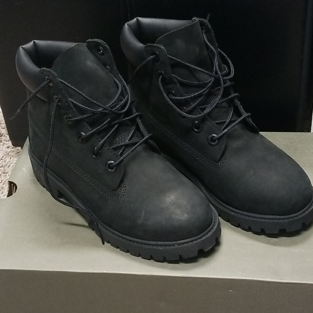 Black timberlands boots